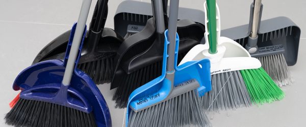 Brooms-&-Mops