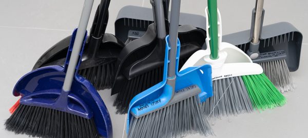 Brooms-&-Mops